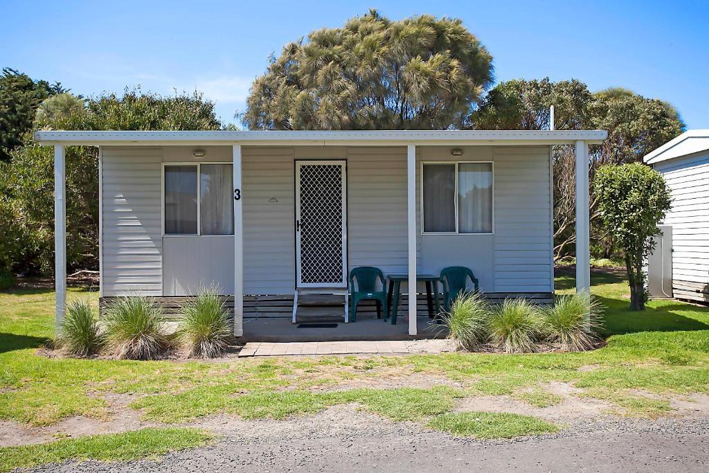 Great Ocean Road Tourist Park Hotel Peterborough Room photo